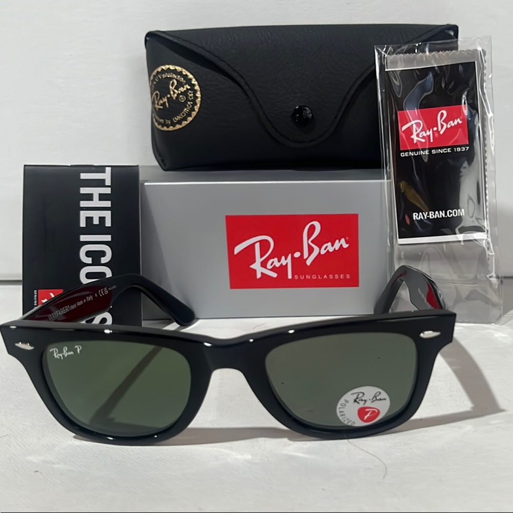 Ray-Ban Classic Black Sunglasses, The Lenses Are Of Dark Green Glass.